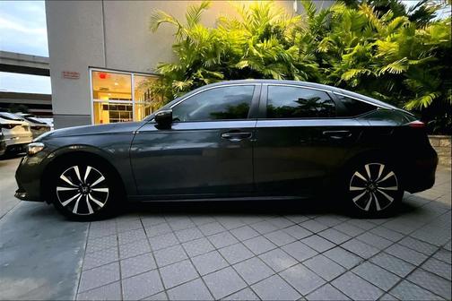 2023 Honda Civic EX-L