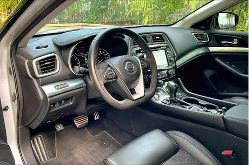 2017 Nissan Maxima 3.5 SR