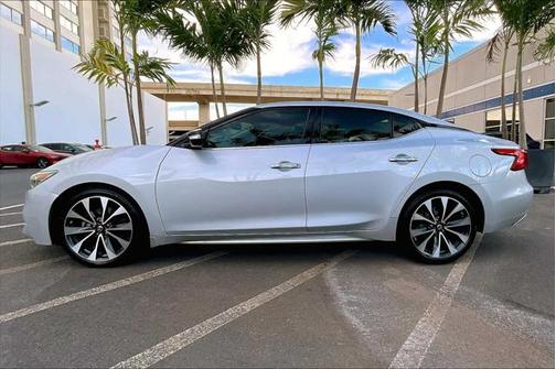 2017 Nissan Maxima 3.5 SR