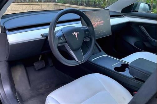 2023 Tesla Model 3 Standard Range