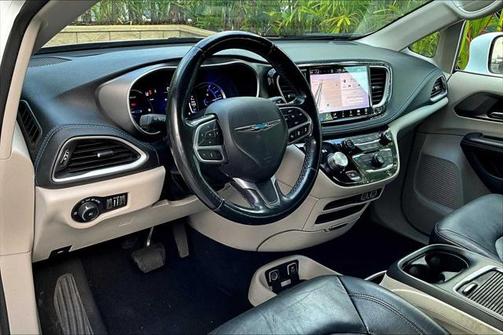 2021 Chrysler Pacifica Hybrid Touring L