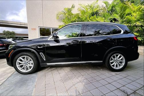 2023 BMW X5 PHEV xDrive45e