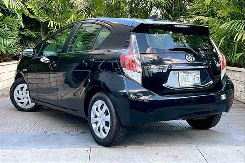 2016 Toyota Prius c Two