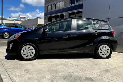 2016 Toyota Prius c Two