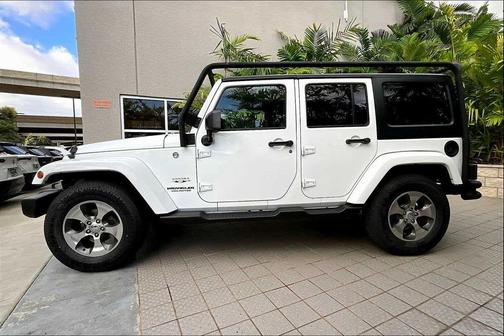 2017 Jeep Wrangler Unlimited Sahara