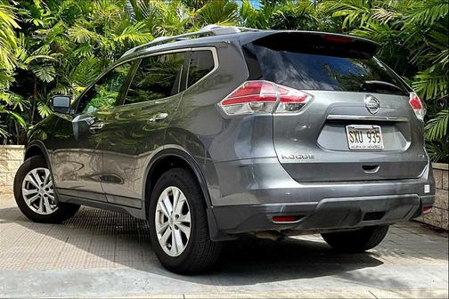 2016 Nissan Rogue SV