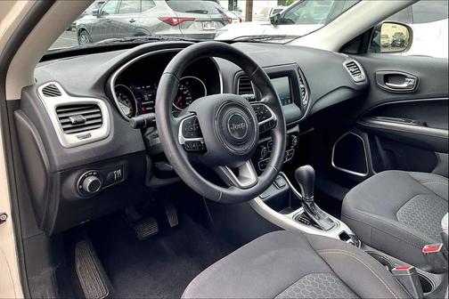 White Clearcoat 2019 Jeep Compass Sport