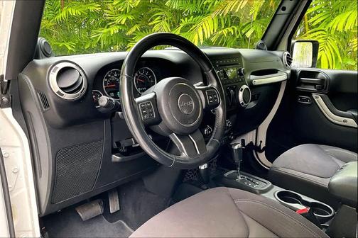 2013 Jeep Wrangler Sahara