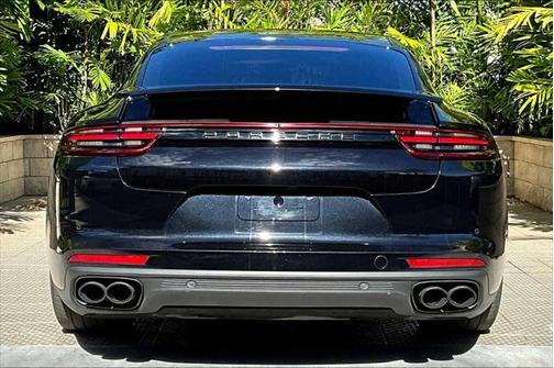 2020 Porsche Panamera E-Hybrid 4