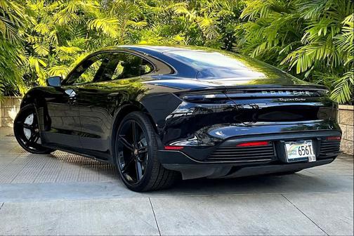 2020 Porsche Taycan Turbo