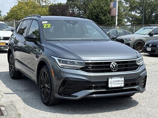2022 Volkswagen Tiguan 2.0T SE R-Line Black