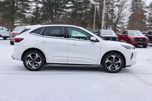 2023 Ford Escape ST-Line Elite