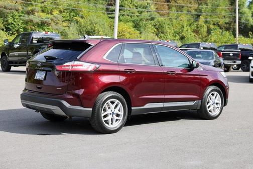 Burgundy Velvet Metallic Tinted Clearcoat 2022 Ford Edge SEL