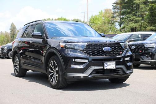 Black Metallic 2023 Ford Explorer ST
