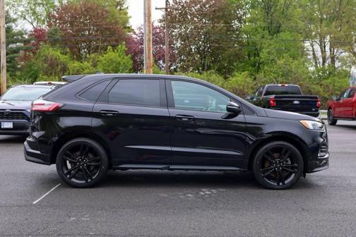 2024 Ford Edge ST
