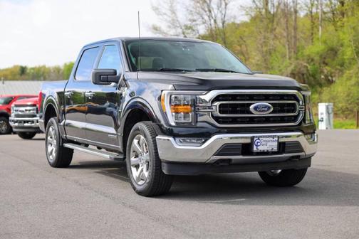 Black Metallic 2023 Ford F-150 XLT
