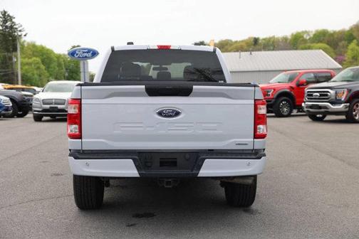 White Metallic 2022 Ford F-150 XL