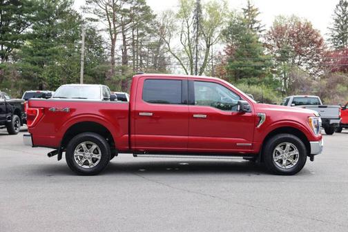 Red Metallic 2022 Ford F-150 XLT
