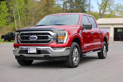 Red Metallic 2022 Ford F-150 XLT