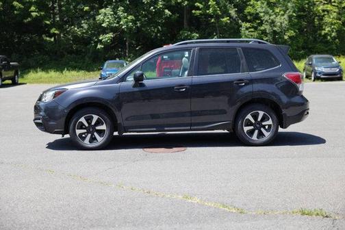 Dark Gray Metallic 2018 Subaru Forester 2.5i Limited