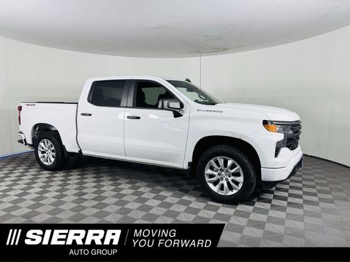 Summit White 2022 Chevrolet Silverado 1500 Custom