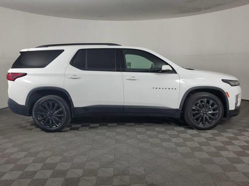 2022 Chevrolet Traverse RS