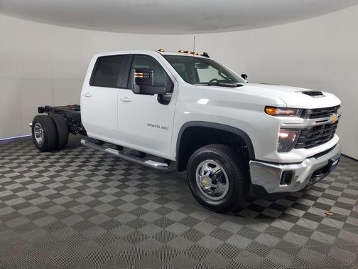 2026 Chevrolet Silverado 3500 LT