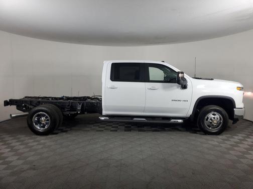 2026 Chevrolet Silverado 3500 LT