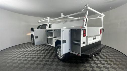 2025 Chevrolet Silverado 3500 LT