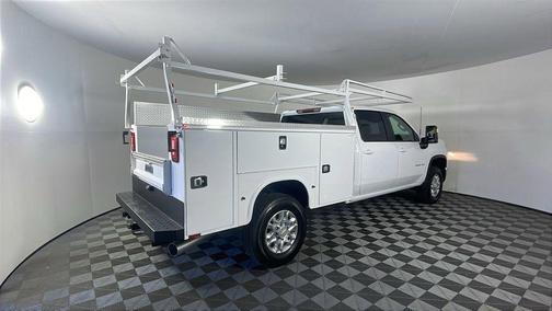 2025 Chevrolet Silverado 3500 LT