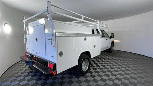 2025 Chevrolet Silverado 3500 WT