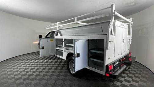 2025 Chevrolet Silverado 3500 WT