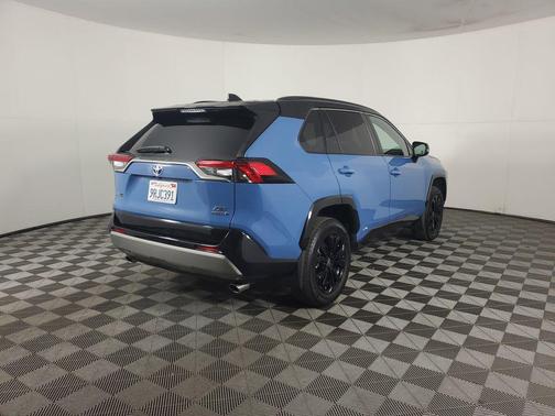2024 Toyota RAV4 Hybrid SE