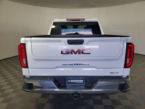 Summit White 2025 GMC Sierra 1500 SLT