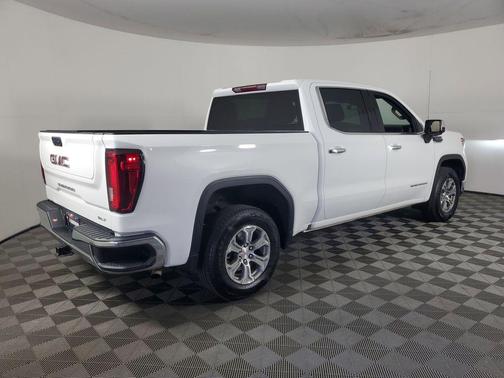 Summit White 2025 GMC Sierra 1500 SLT