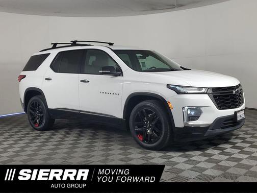 Summit White 2023 Chevrolet Traverse Premier