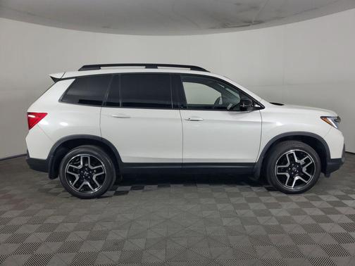2023 Honda Passport AWD Elite