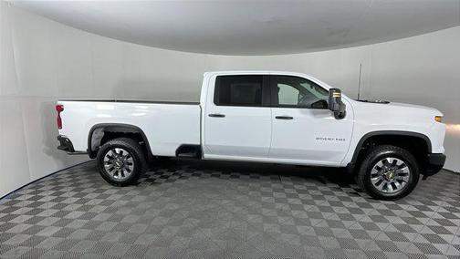 2025 Chevrolet Silverado 2500 Custom