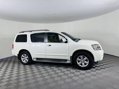 2014 Nissan Armada SV