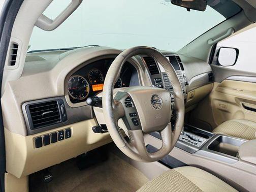 2014 Nissan Armada SV