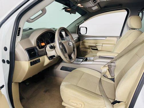 2014 Nissan Armada SV