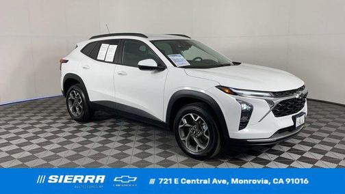 2025 Chevrolet Trax LT