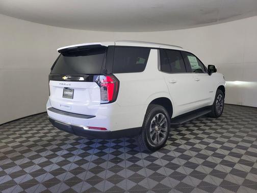 2025 Chevrolet Tahoe LS