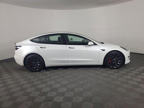 2023 Tesla Model 3 Performance