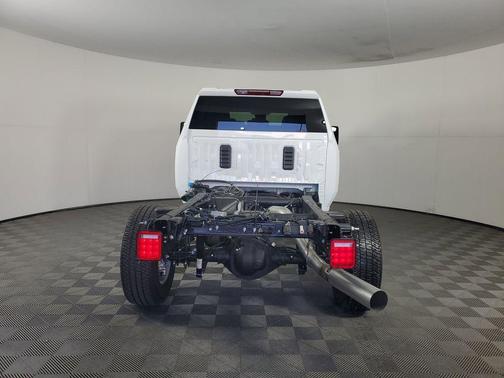 2026 Chevrolet Silverado 3500 LT