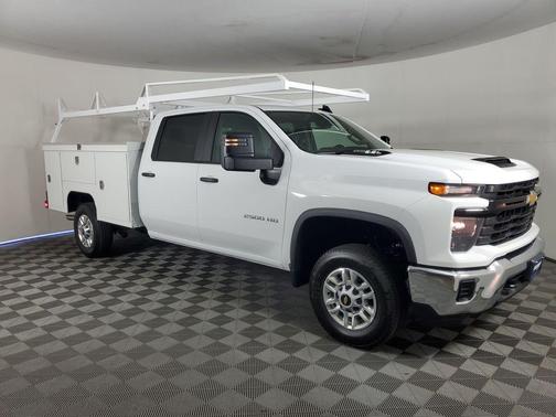 Summit White 2026 Chevrolet Silverado 2500 Crew Cab, Long Bed, WT, RWD