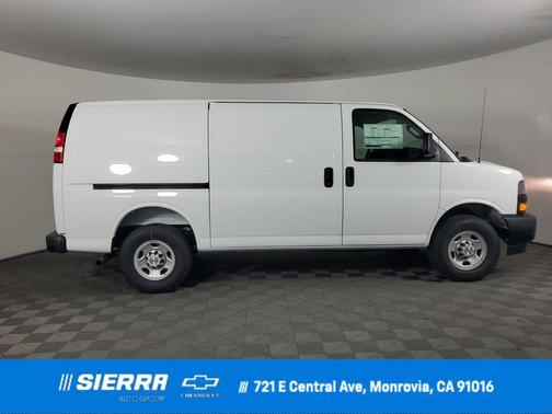 2025 Chevrolet Express 2500 RWD 2500 Regular Wheelbase WT