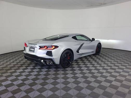 2026 Chevrolet Corvette Stingray w/1LT