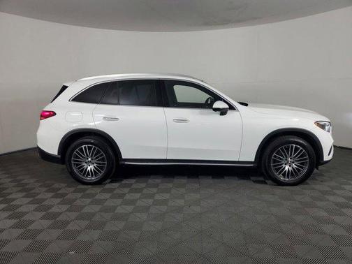 2023 Mercedes-Benz GLC 300 4MATIC