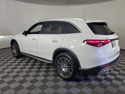 2023 Mercedes-Benz GLC 300 4MATIC